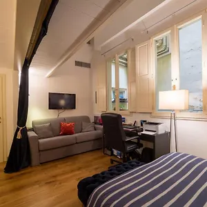 ognissanti-suites-hosted-by-sweetstay.it-tuscanyhotel.com/