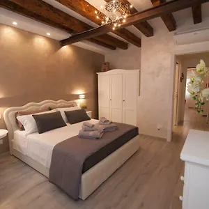 ca-del-pape.hotelslidodijesolo.com/